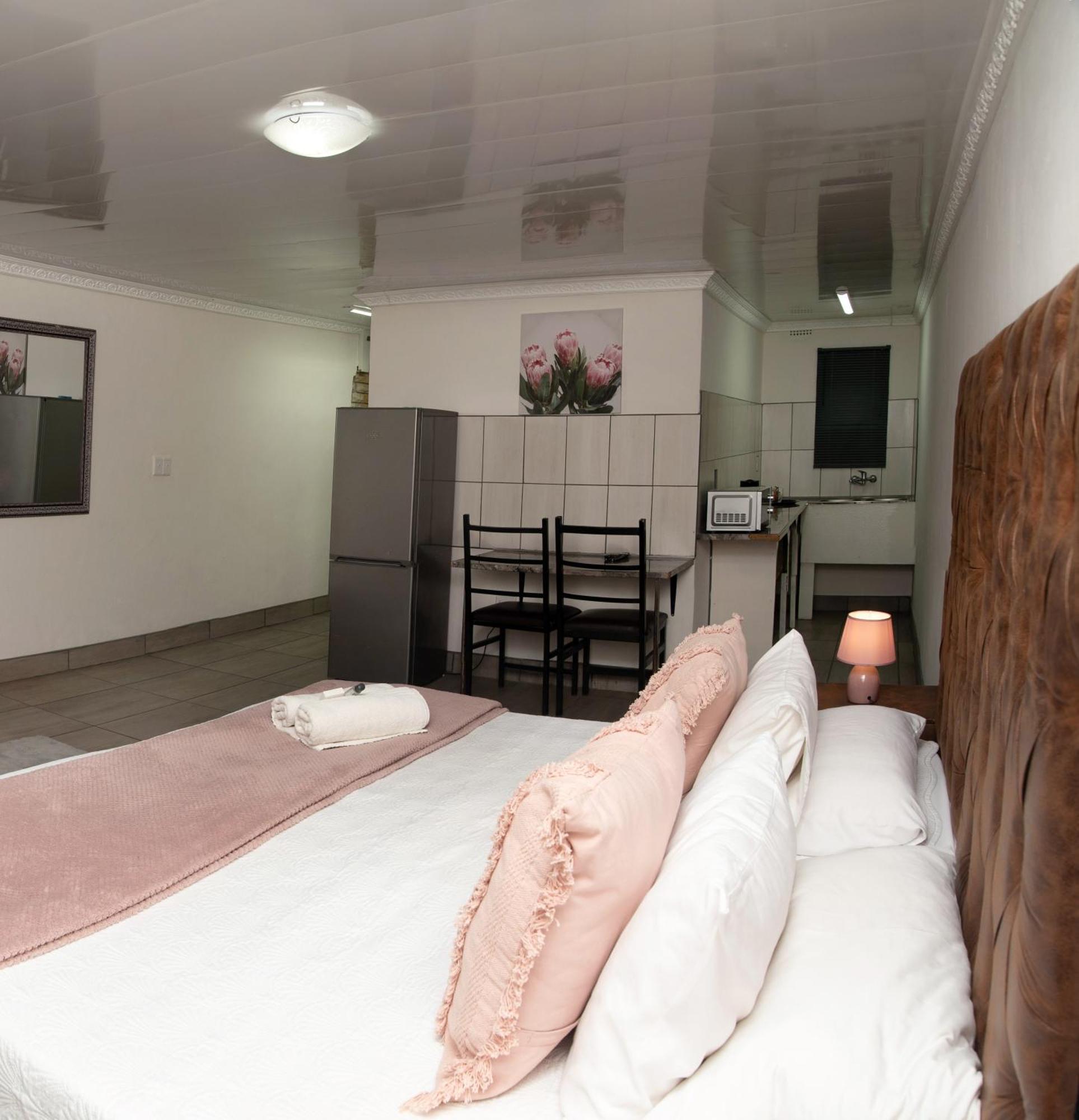 Gold Guest & Conference Bed & Breakfast Welkom Luaran gambar